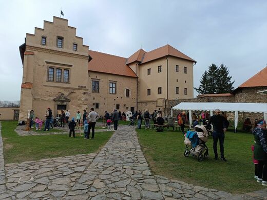 O velikonoční neděli se na hradě koulely vejce!